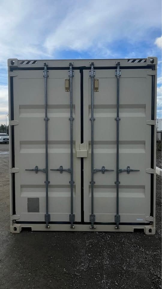 20ft Offshore (DNV) shipping container — Wind & Water Tight